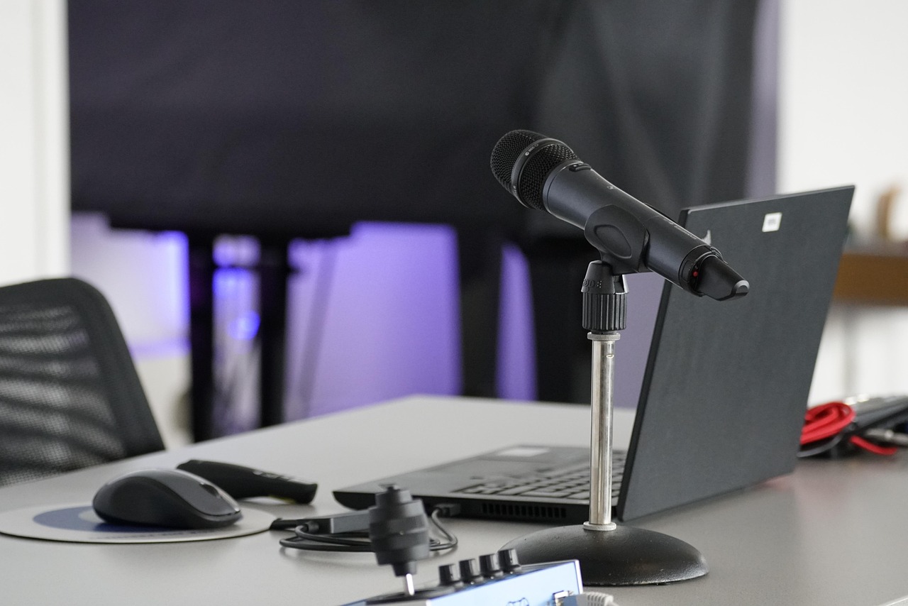 Cover visual for Field Notebook — naturalist learning club